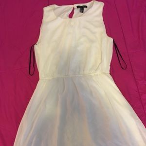 Forever 21 White Summertime Dress